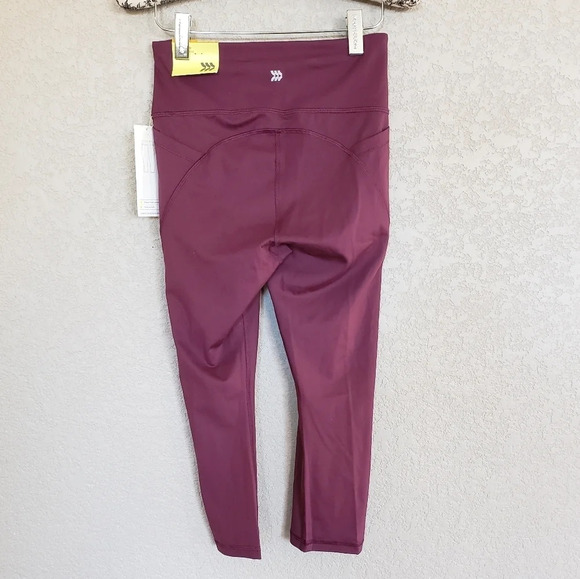 Target All in motion high-rise capri - Picture 5 of 5